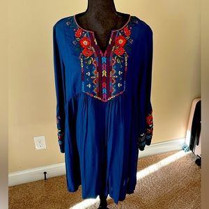 NWT Dress Medium Boutique Embroidered